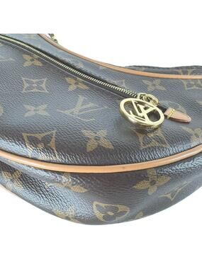 Louis Vuitton | Bags | Louis Vuitton Loop Handbag Canvas 366924l23b ...